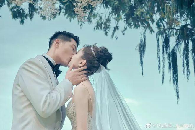 找答案?来如何看待艺人抽烟?交流平台吧!